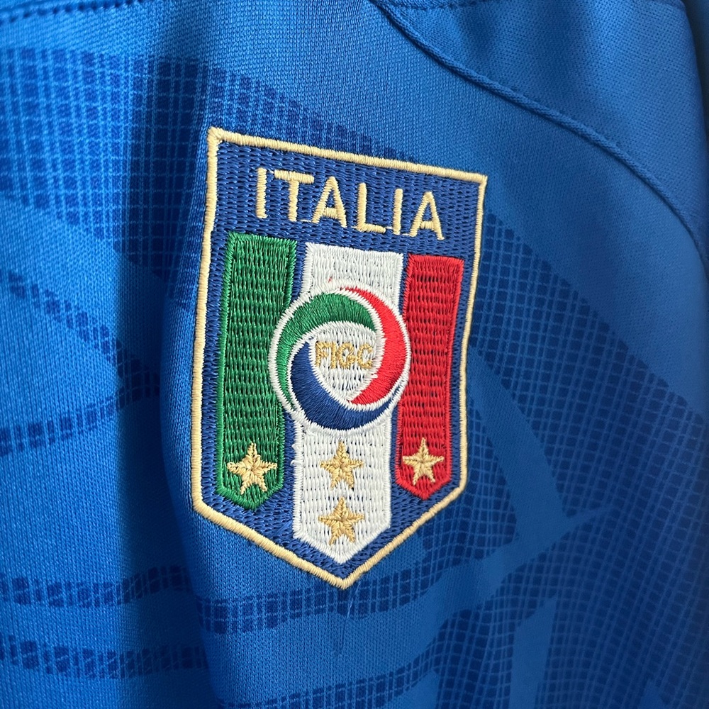 Italy 2010 Home Puma Soccer Jersey Size Large - Picture 2 of 9